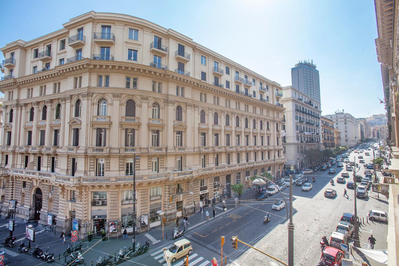 B&B Dimora San Felice Napoli Bagian luar foto